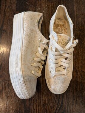 Keds White/Cream Gold Lace-Pattern Platform Sneakers